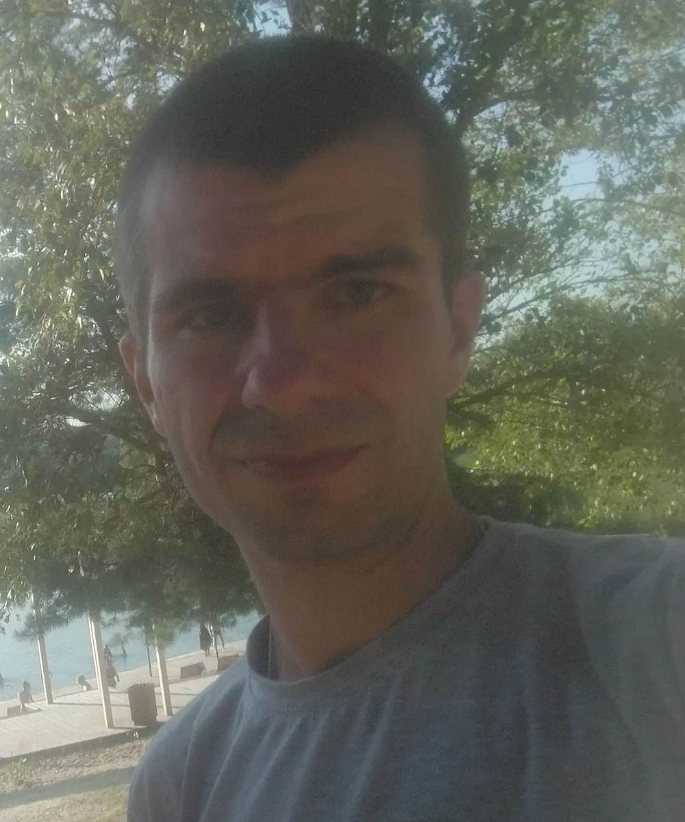 Максим